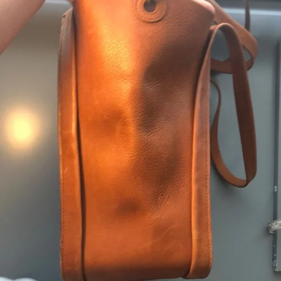 Elegant Tan Leather Madewell Tote Bag - Picture 7 of 14
